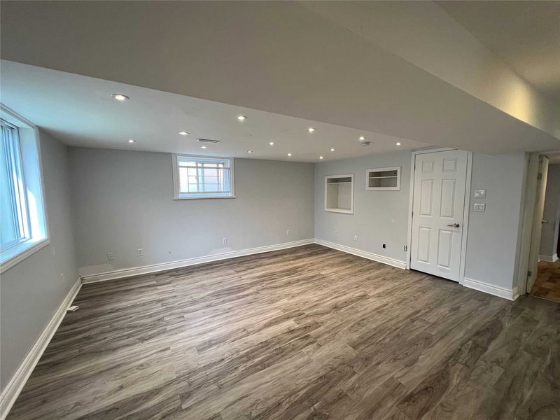 631 Crerar Ave, Oshawa, L1H2W7 | Image 2