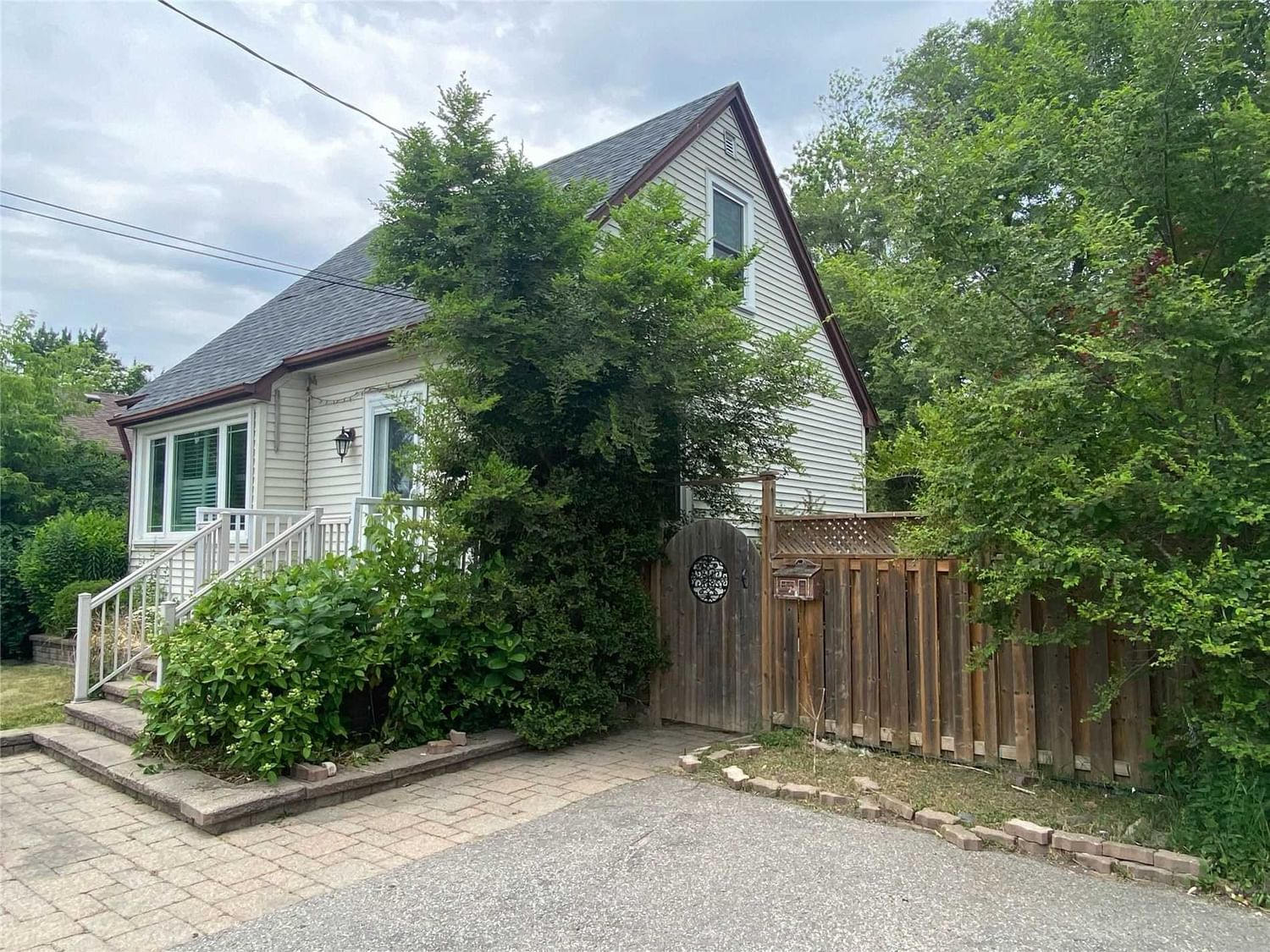 Listing Image 2