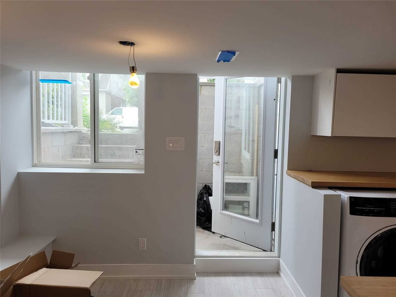 Bsmt - 92 Donlands Ave, Toronto, M4J 3P1 | Image 3