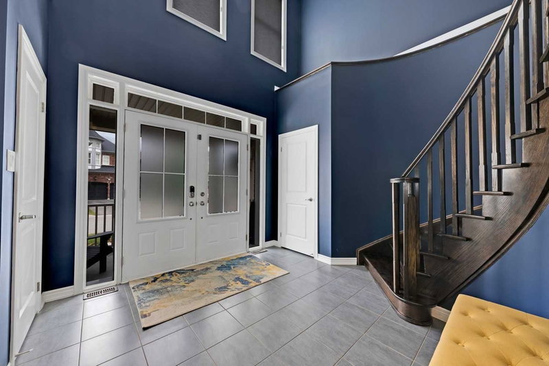 45 Jarrow Cres, Whitby, L1M0H2 | Image 3