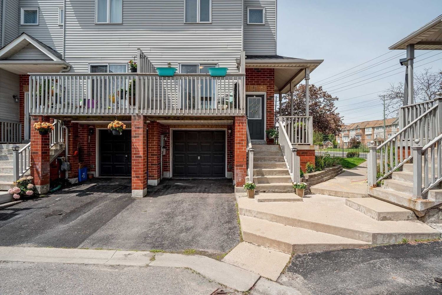 Townhouse sold at 63-1865 Kingston Road, Pickering, Village East, L1V7B5 - MLS: E5686142