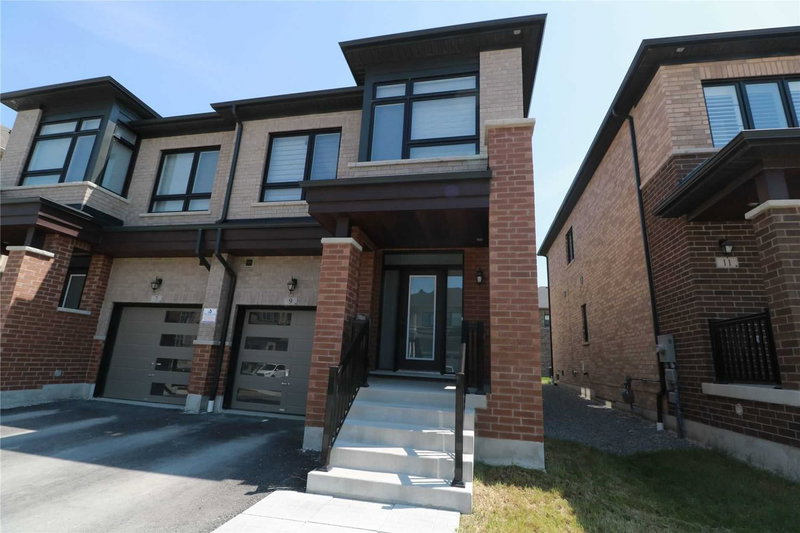 9 Conarty Cres, Whitby, L1P2A9 | Image 2
