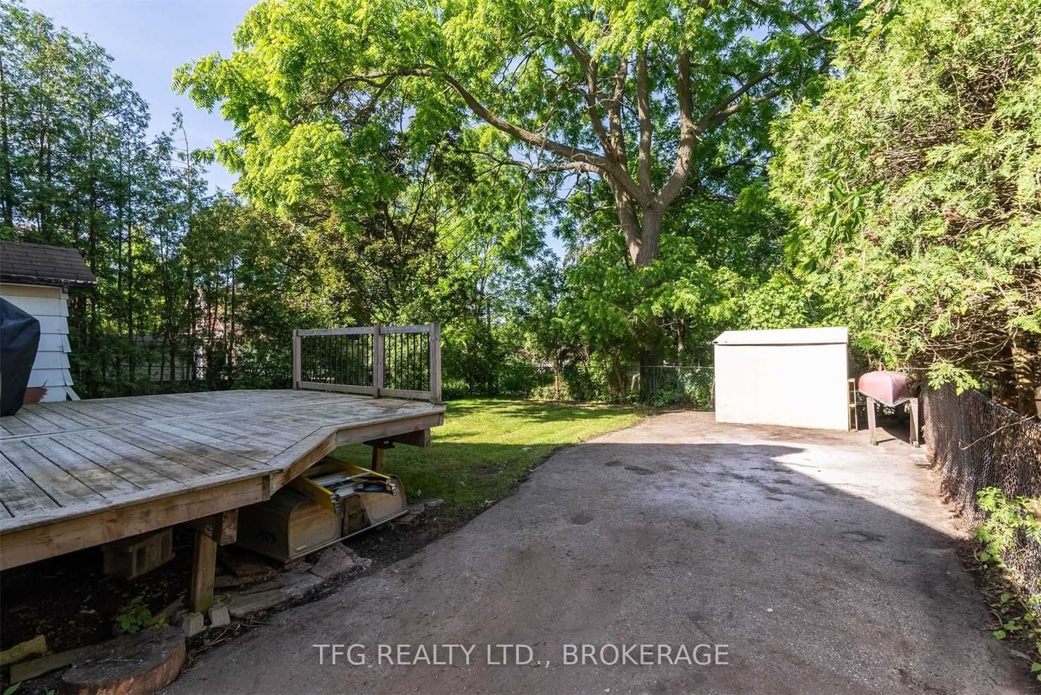 Listing Image 7