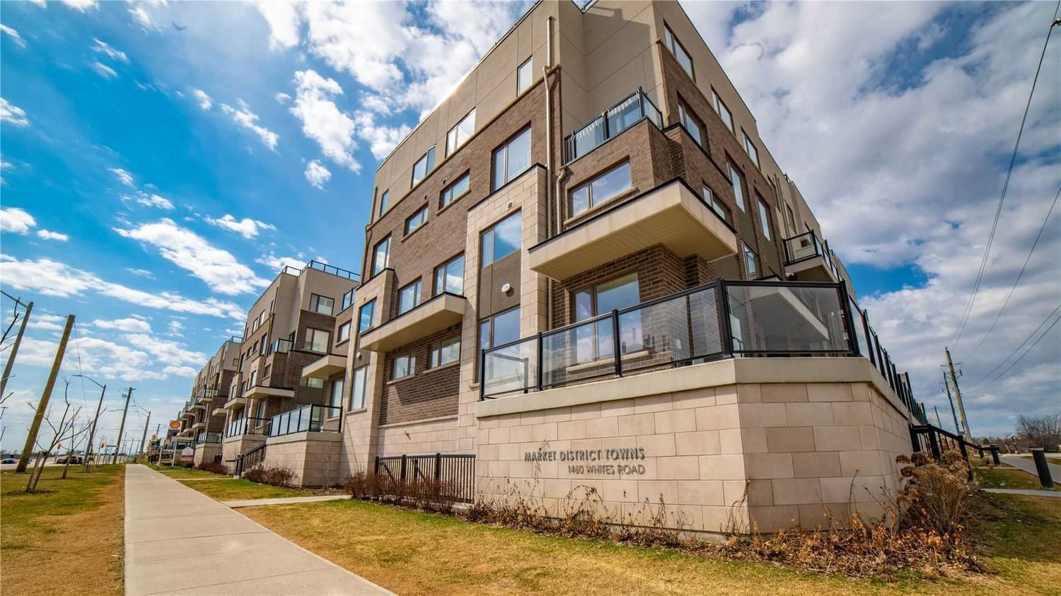 Townhouse sold at 305-1460 Whites Road, Pickering, Woodlands, L1V1R4 - MLS: E5694707