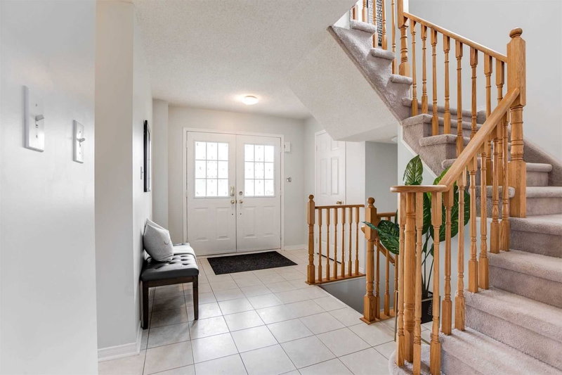 31 Gabrielle Cres, Whitby, L1R3M5 | Image 3