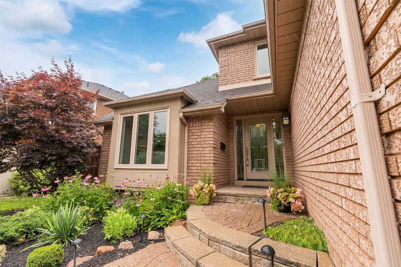 36 Kennett Dr, Whitby, L1P1L5 | Image 3