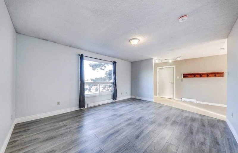 Upper - 380 Phillip Murray Ave, Oshawa, L1J 1H3 | Image 3