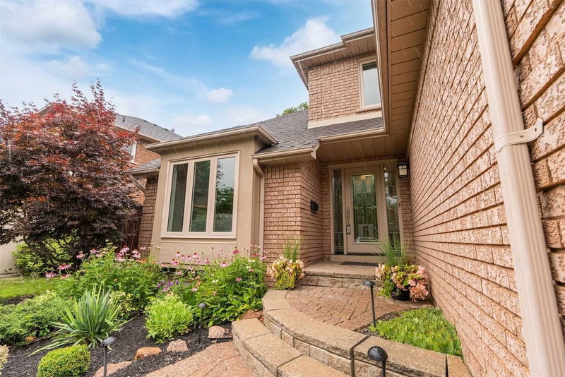 36 Kennett Dr, Whitby, L1P1L5 | Image 3