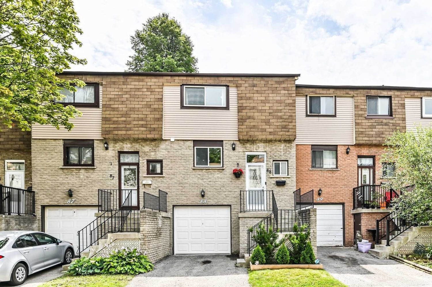 Townhouse sold at 88-1945 Denmar Road, Pickering, Village East, L1V3E2 - MLS: E5714600