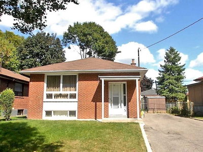 Detached House sold at 5 Applefield Drive, Toronto, Ontario, M1P3X8 - Bendale - MLS: E5716662