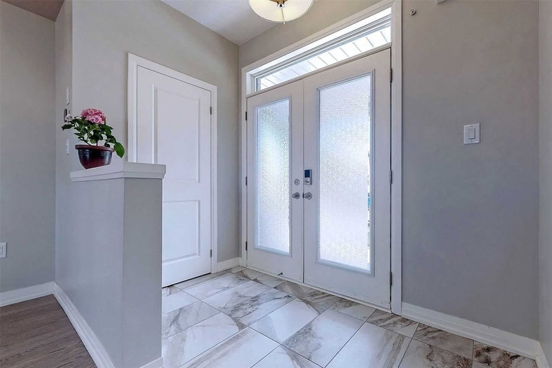 127 Yacht Dr, Clarington, L1C4A7 | Image 3