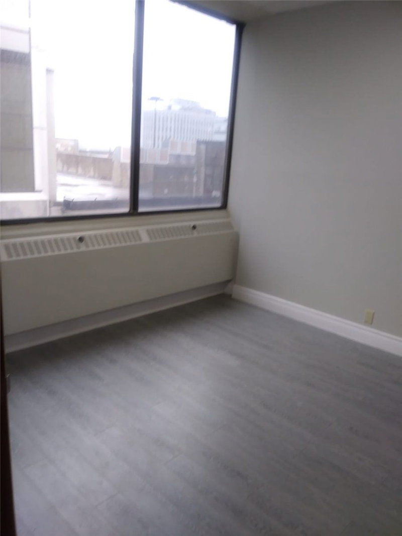 400 - 22 King St W, Oshawa, L1H1A9 | Image 2