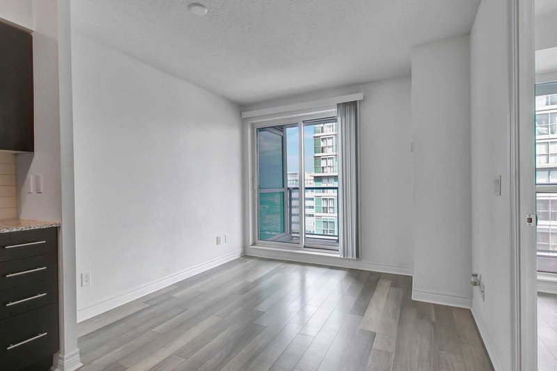 1506 - 50 Town Centre Crt, Toronto, M1P 0A9 | Image 3