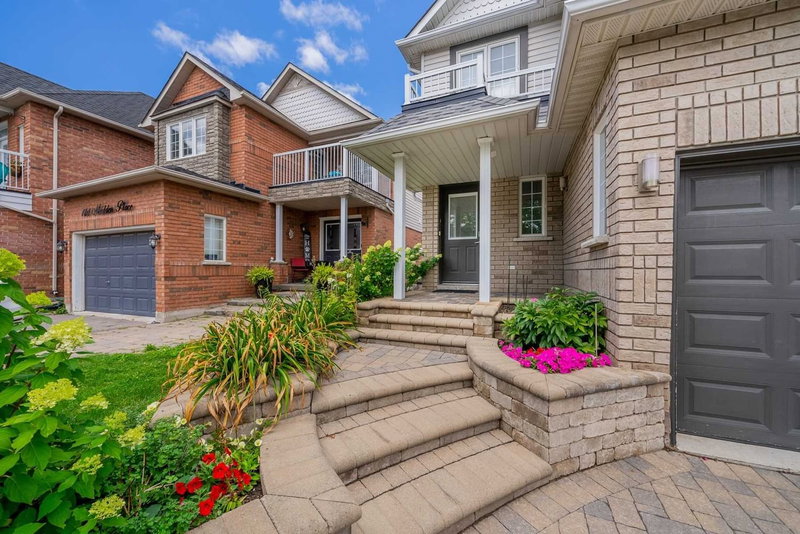 165 Madden Pl, Clarington, L1C5K4 | Image 2