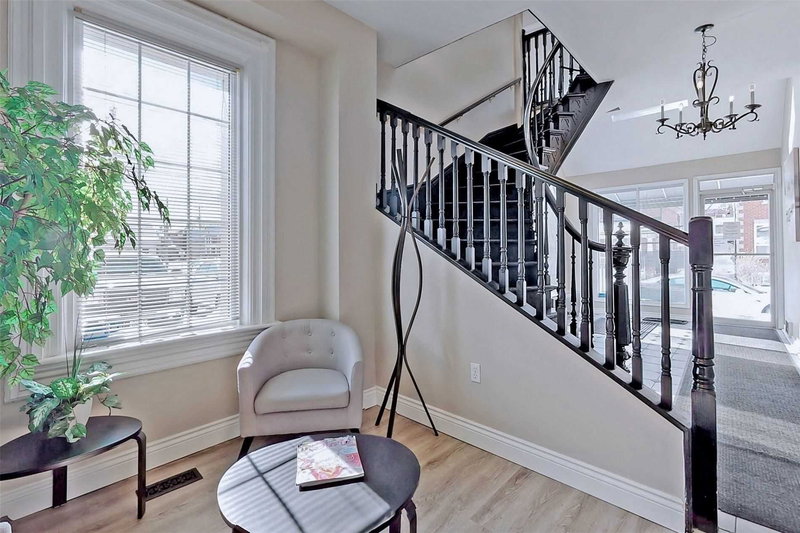 M Front - 71 Albert St, Oshawa, L1H4R1 | Image 2