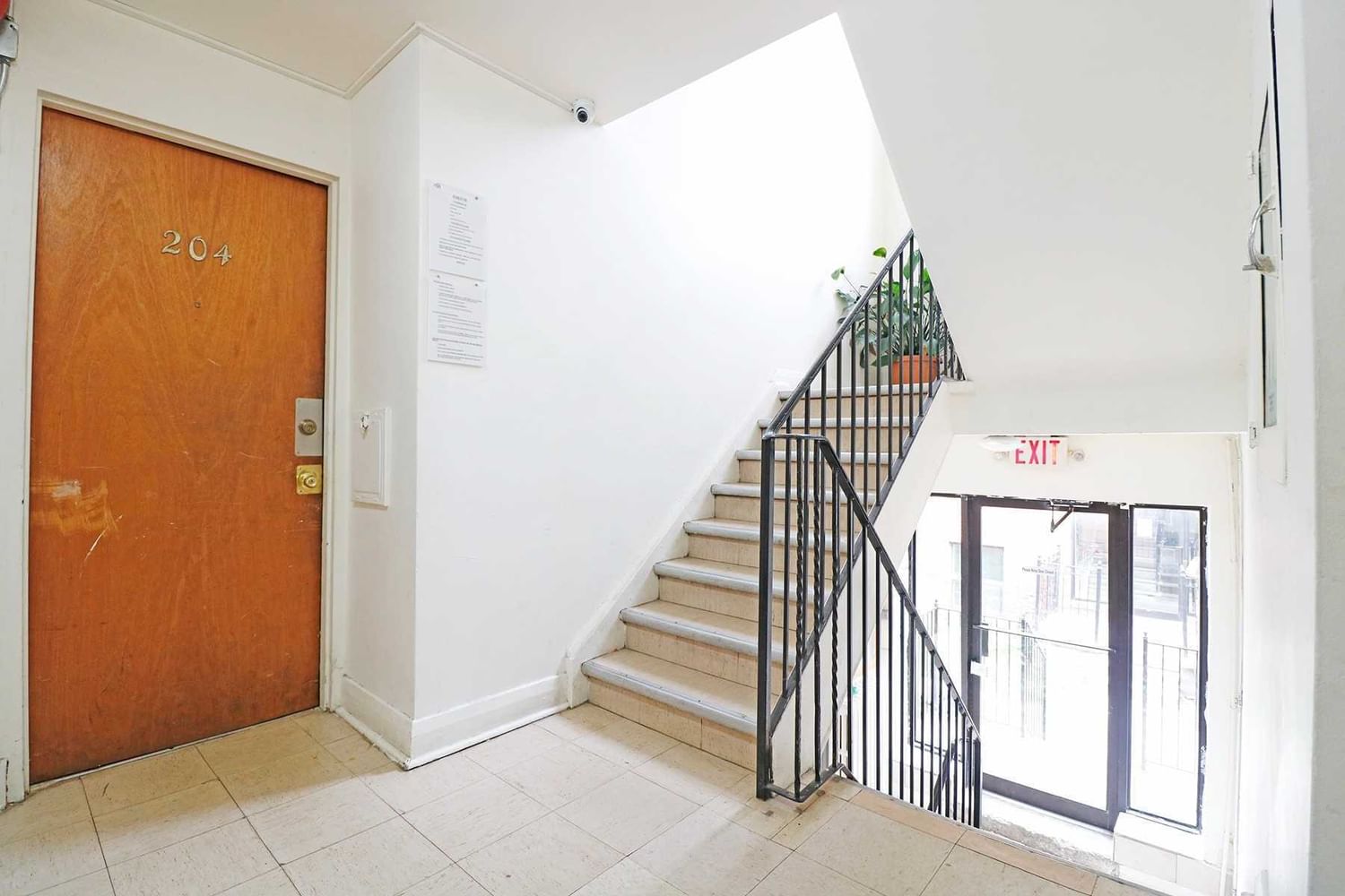 Listing Image 21