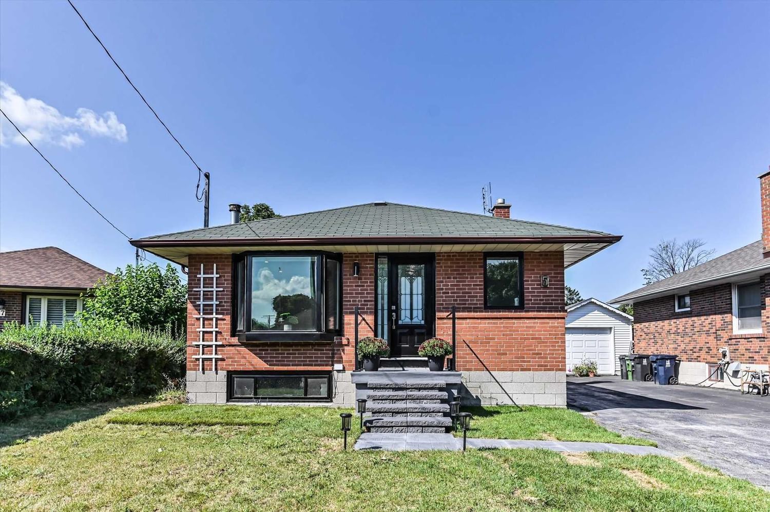 Detached House sold at 5 Joanna Drive, Toronto, Wexford-Maryvale, M1R4H9 - MLS: E5745187