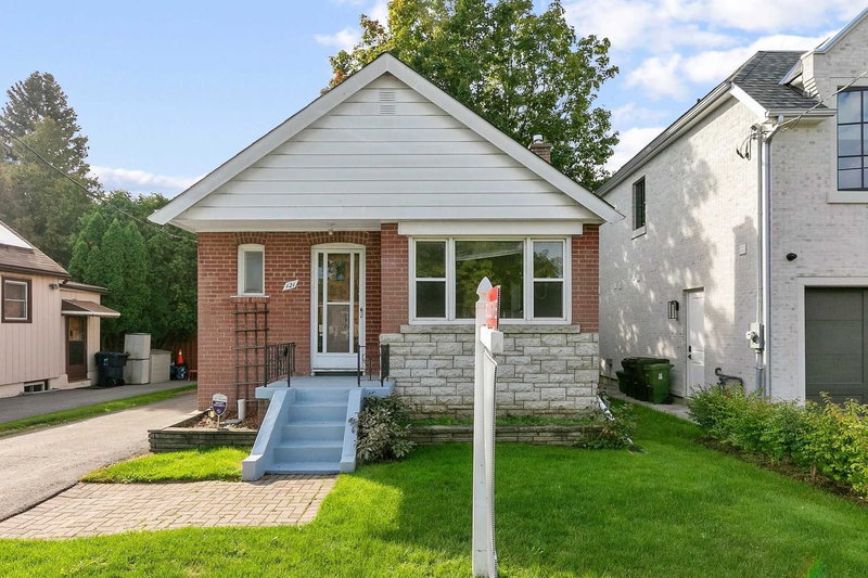 121 Yardley Ave, Toronto, M4B 2B3 | Image 2