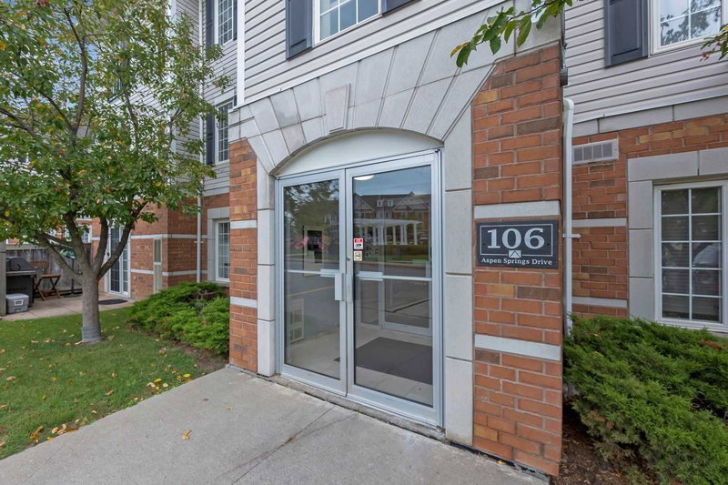 207 - 106 Aspen Springs Dr, Clarington, L1C5N7 | Image 3