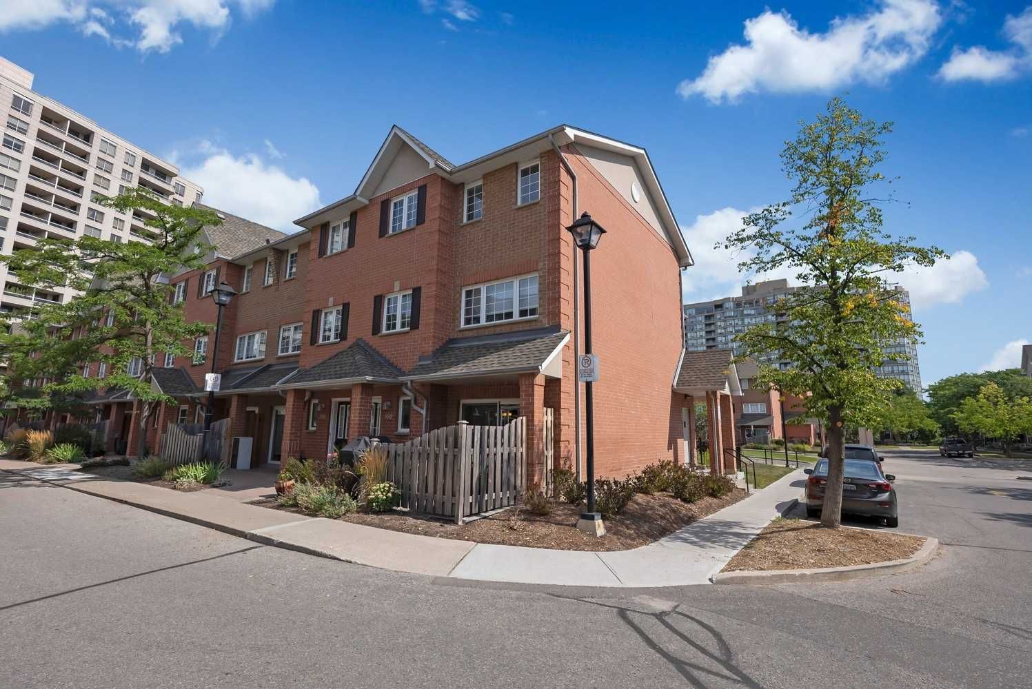 Townhouse sold at 500-1400 The Esplanade North, Pickering, Town Centre, L1V 6V2 - MLS: E5773364