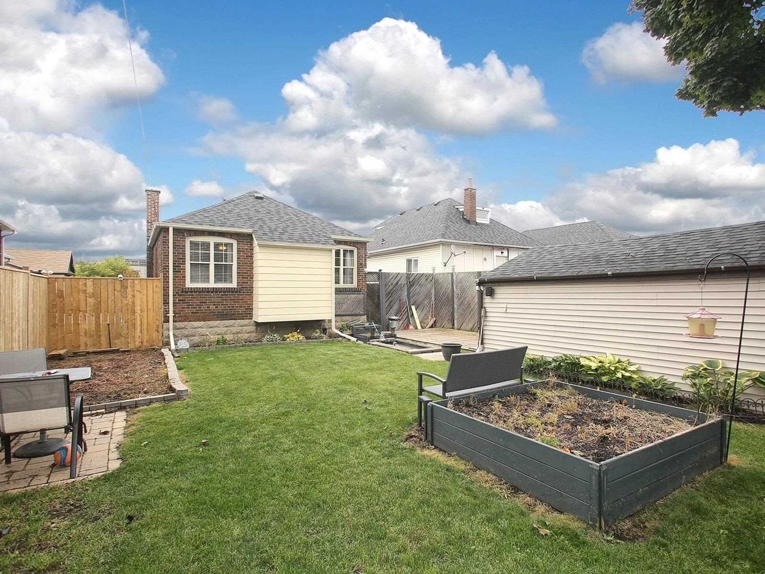 Listing Image 15