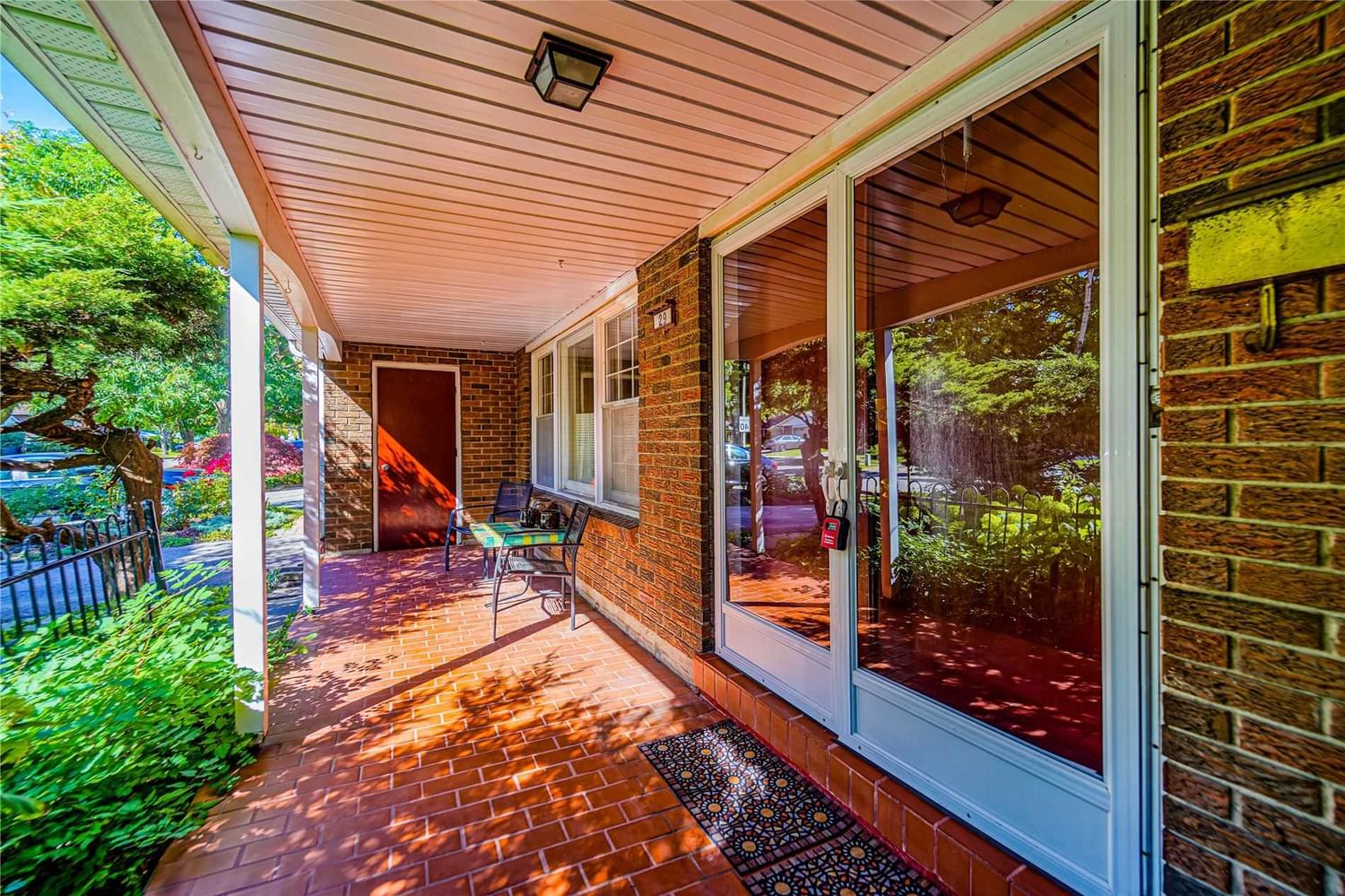 Listing Image 3