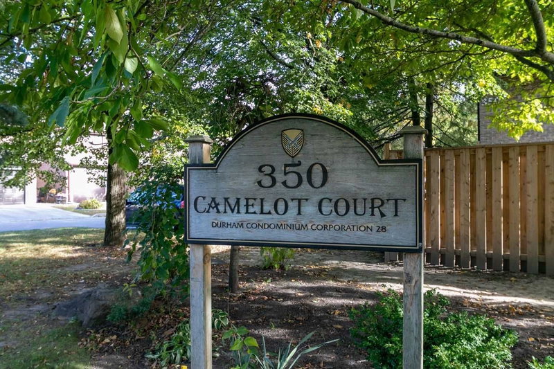 22 - 350 Camelot Crt, Oshawa, L1G 6P7 | Image 2