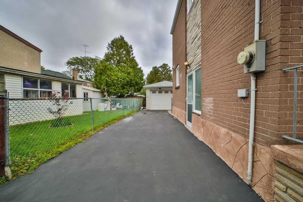 Listing Image 23