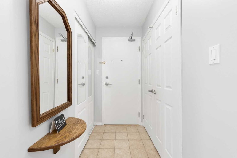 207 - 106 Aspen Springs Dr, Clarington, L1C5N7 | Image 3