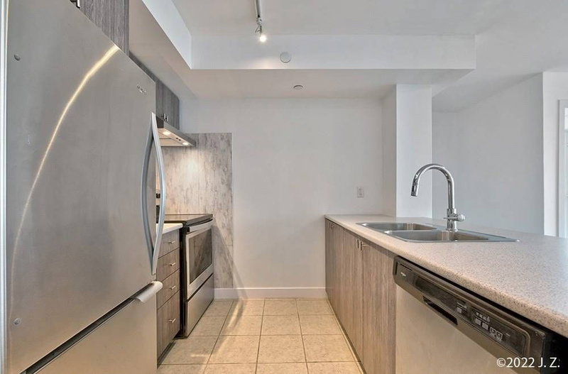 1013 - 8 Trent Ave, Toronto, M4C5C6 | Image 3