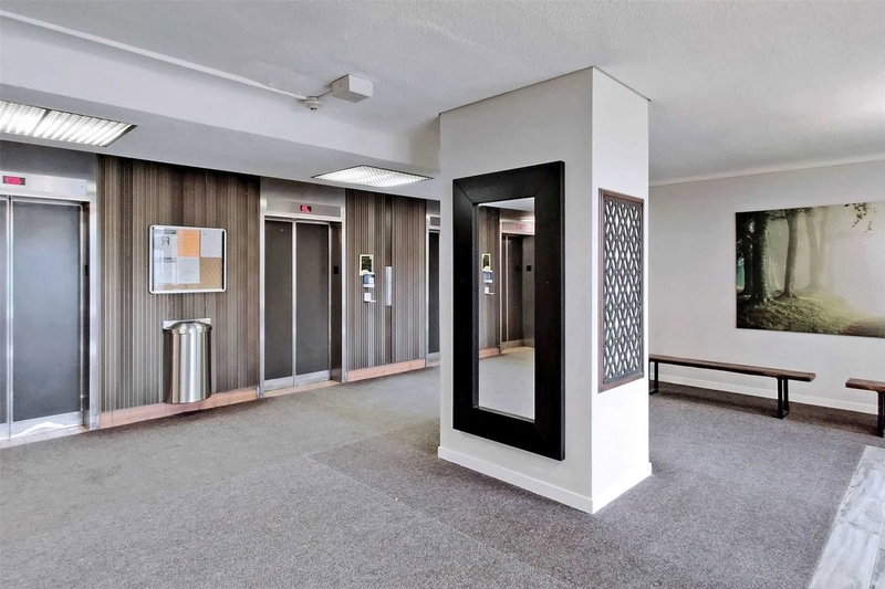 1701 - 5 Massey Sq, Toronto, M4C5L6 | Image 3