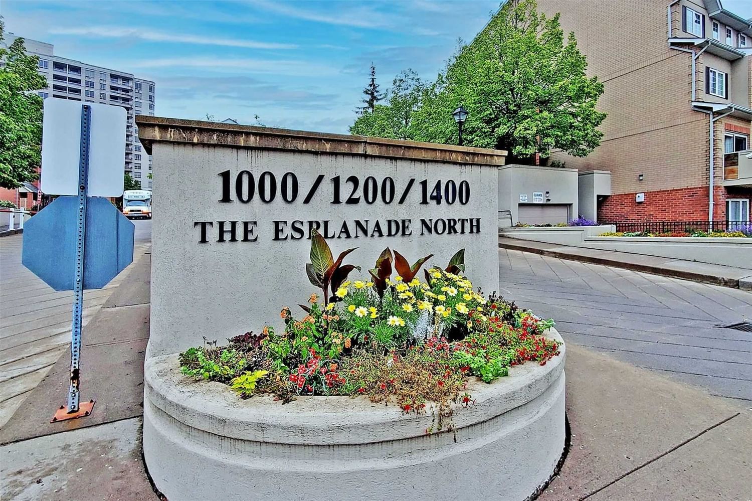 Townhouse sold at 106-1400 The Esplanade Road, Pickering, Town Centre, L1V6V2 - MLS: E5815262