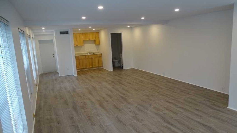 B - 307 Danforth Ave, Toronto, M4K 1N7 | Image 3