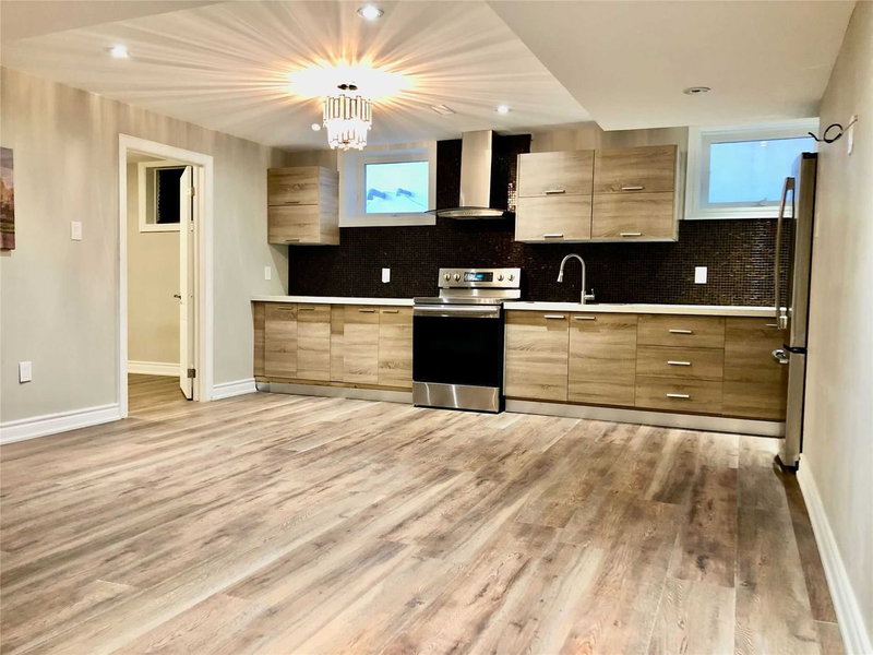 1834 Fairport Rd, Pickering, L1V 1T3 | Image 2