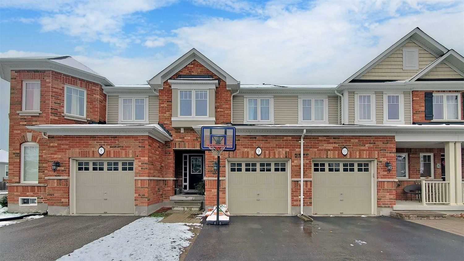 Townhouse sold at Unit 9-1640 Grandview Street, Oshawa, Taunton, L1K 0S6 - MLS: E5831751