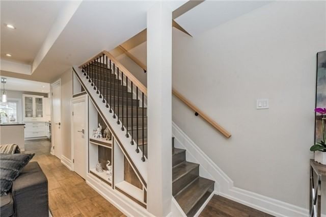 68 Lewis St, Toronto, M4M 2H3 | Image 3