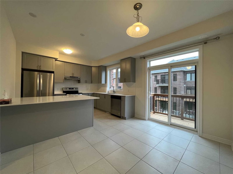 95 Elkington Cres, Whitby, L1P 0L7 | Image 3