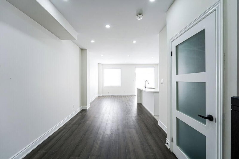 203 Raleigh Ave, Toronto, M1K1A5 | Image 2