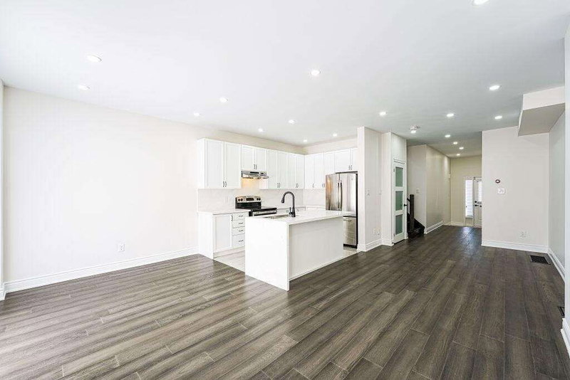 203 Raleigh Ave, Toronto, M1K1A5 | Image 3