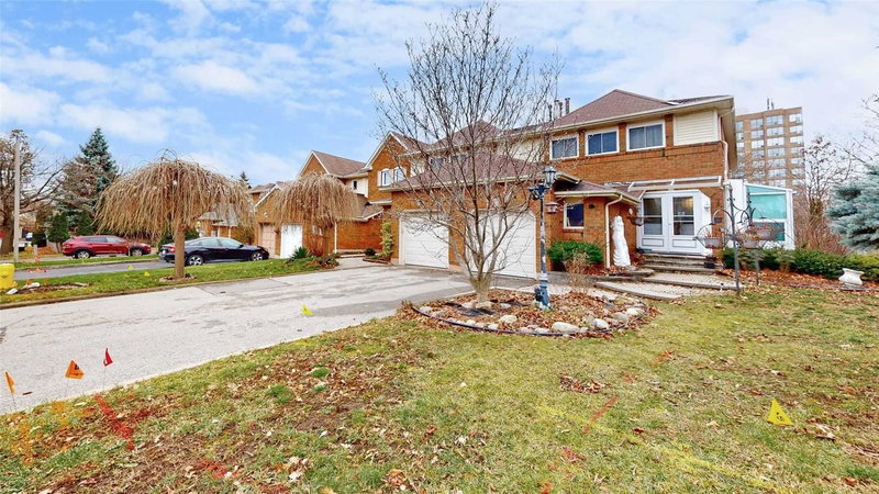 35 Davies Cres, Whitby, L1N8X4 | Image 2