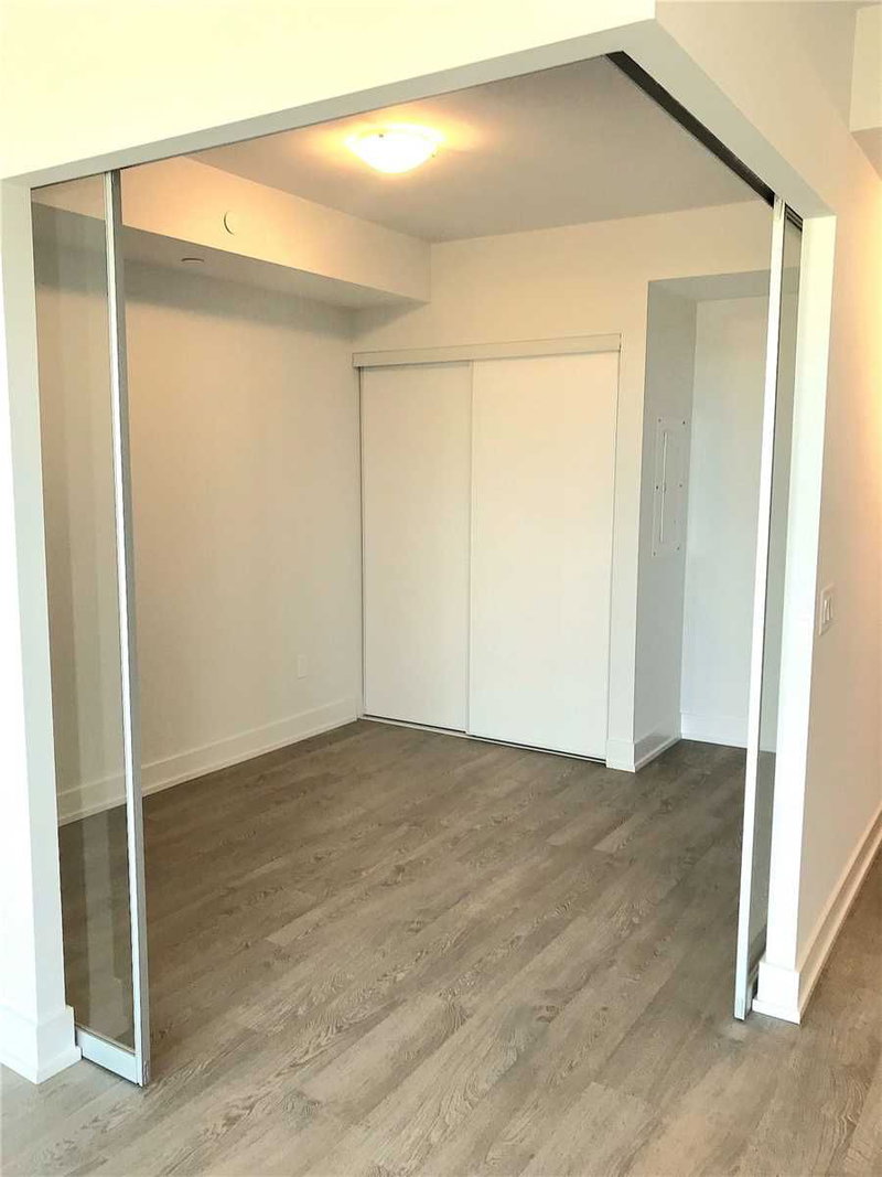 1121 - 2550 Simcoe St N, Oshawa, L1L0R5 | Image 2