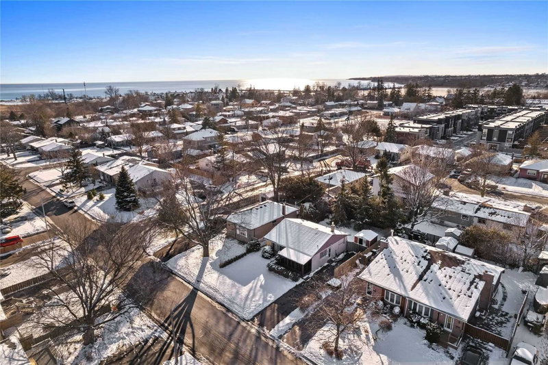 712 Annland St, Pickering, L1W1B4 | Image 3