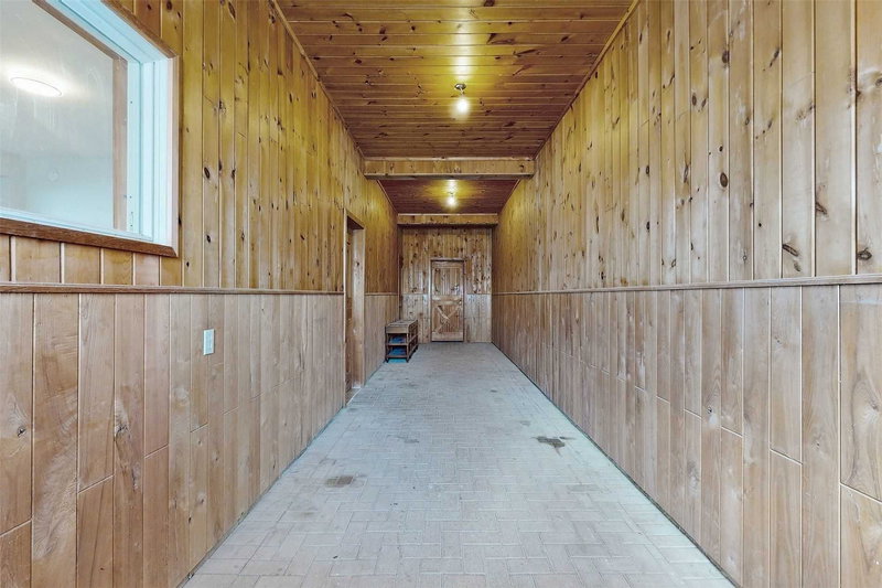Barn - 930 Howden Rd E, Oshawa, L1H8L7 | Image 3