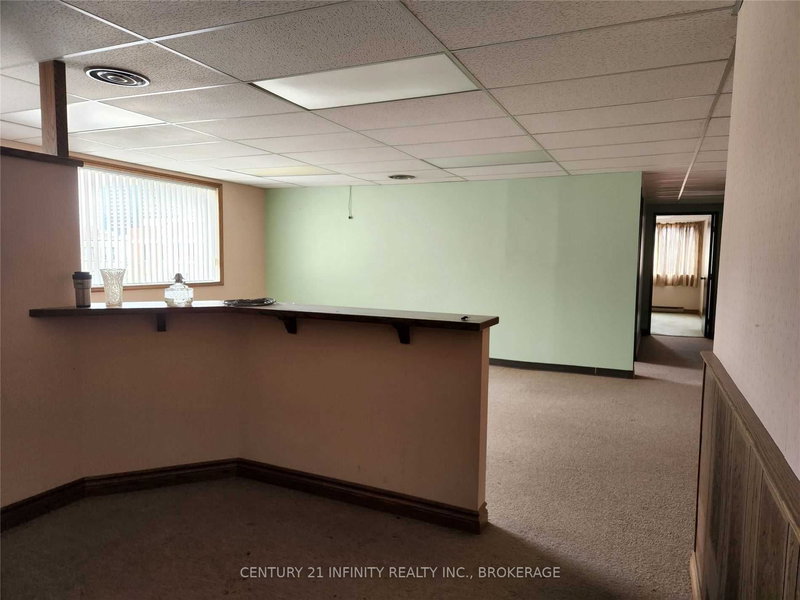 301 - 74 Simcoe St S, Oshawa, L1H 4G6 | Image 2