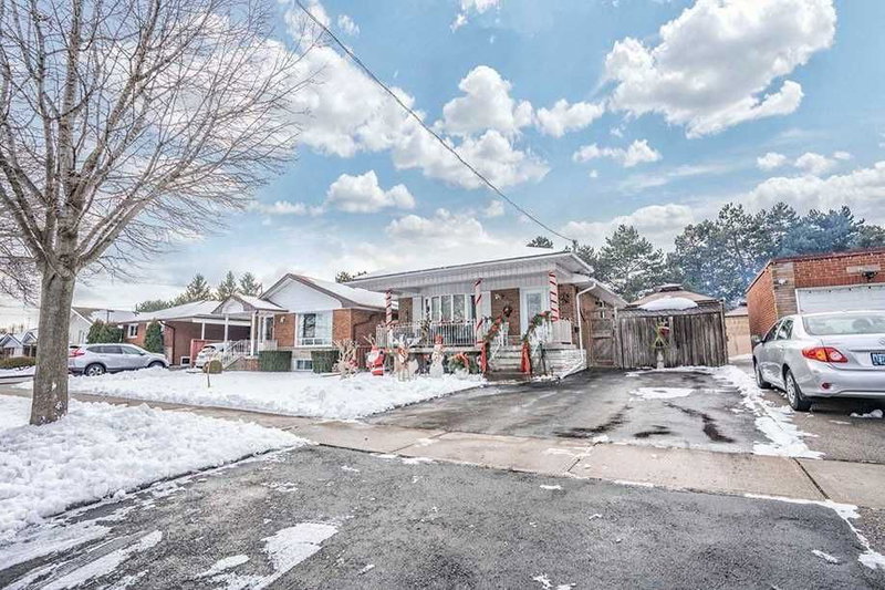 70 Moraine Hill Dr, Toronto, M1T2A2 | Image 2