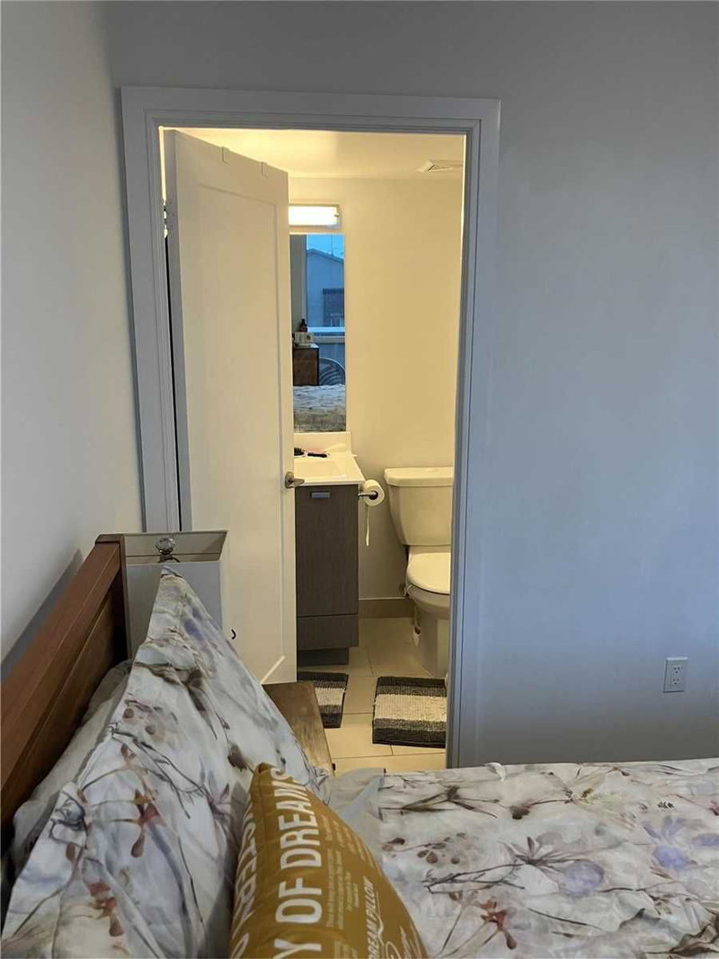 316 - 275 Village Green Sq, Toronto, M1S0L8 | Image 3