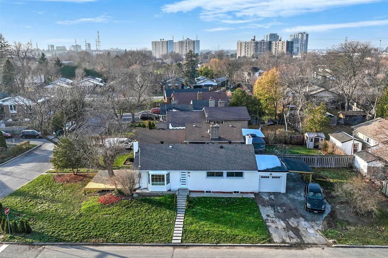 12 Bonnechere Cres, Toronto, M1K 4Y8 | Image 2