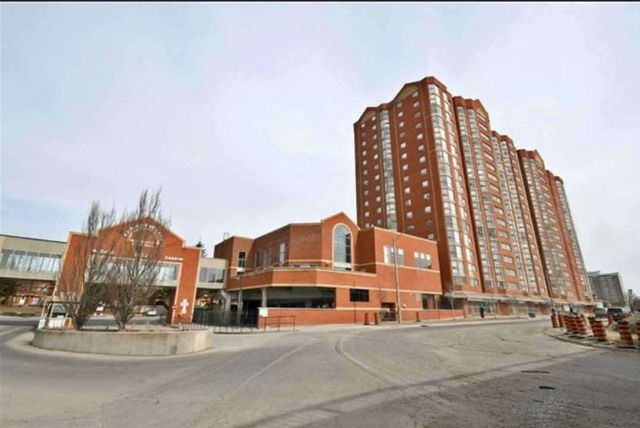 416B - 2466 Eglinton Avenue