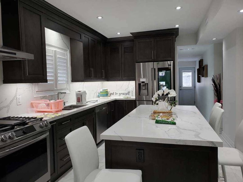 A - 1027 Pape Ave, Toronto, M4K 3W1 | Image 2