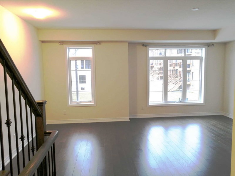 95 Elkington Cres, Whitby, L1P 0L7 | Image 3